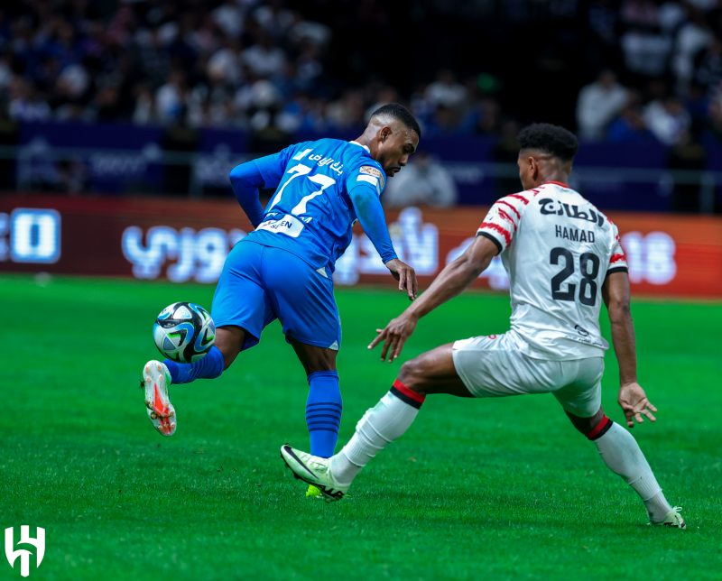 الهلال ضد الرائد