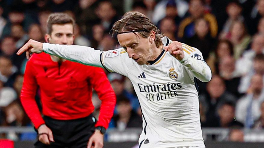 صاروخية لوكا مودريتش تُهدي الفوز لـ الريال ضد إشبيلية