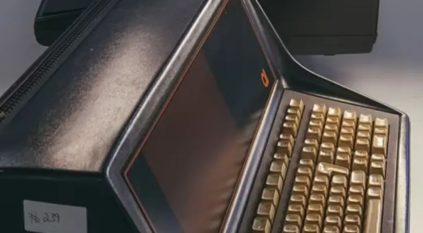 الصدفة تقود عمال للعثور على أقدم جهازي حاسوب في العالم