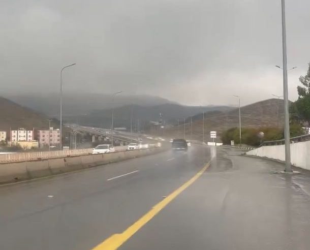 توقعات بهطول أمطار غزيرة وسيول وبرد على الطائف