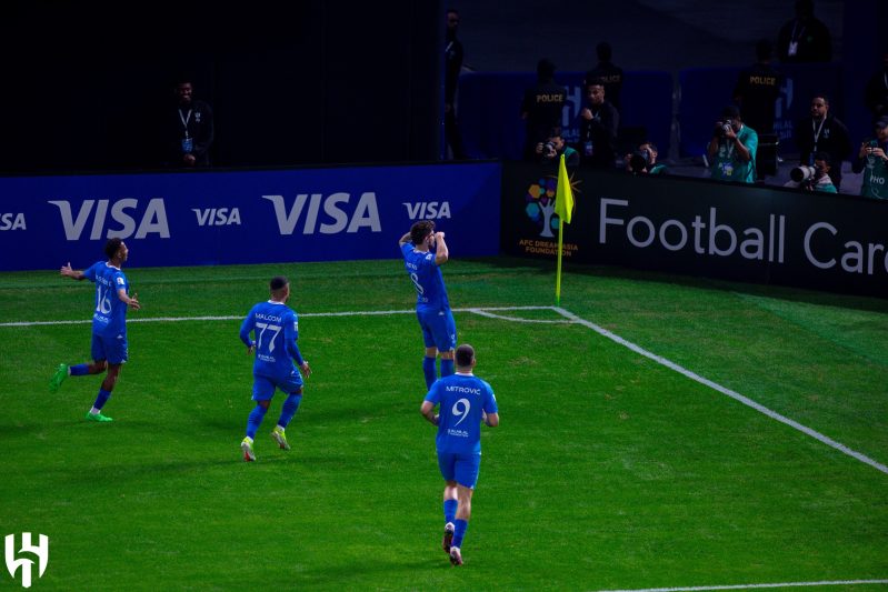 الهلال