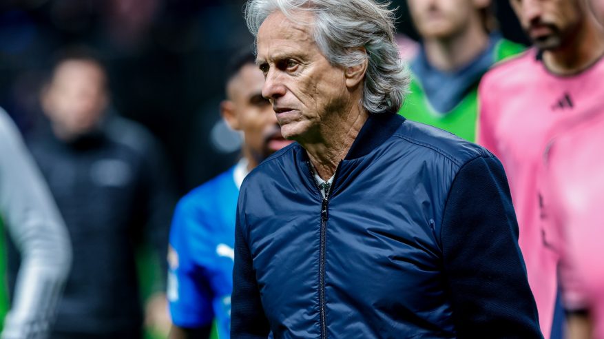 هلال جيسوس يحبط كريستيانو رونالدو وميسي