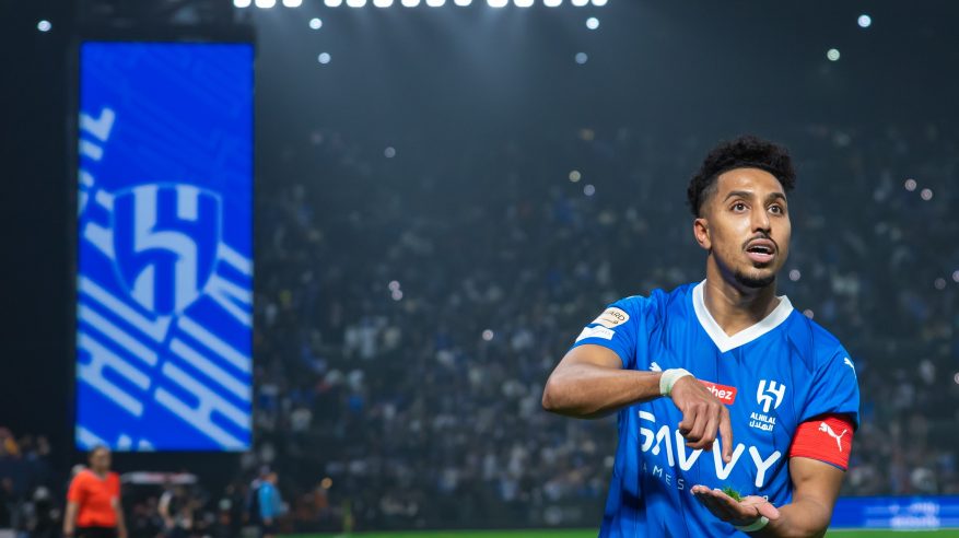 هل يغيب سالم الدوسري عن مباراة الهلال وسباهان؟