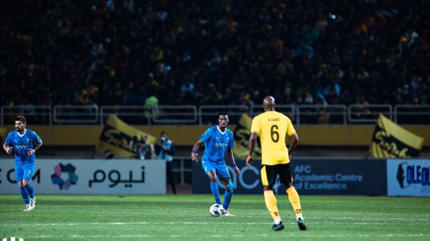 الهلال يُنهي الشوط الأول متأخرًا بهدف ضد سباهان