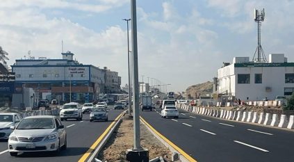 فتح الحركة المرورية على عبّارات مجرى السيل بحي الأمير فواز بجدة