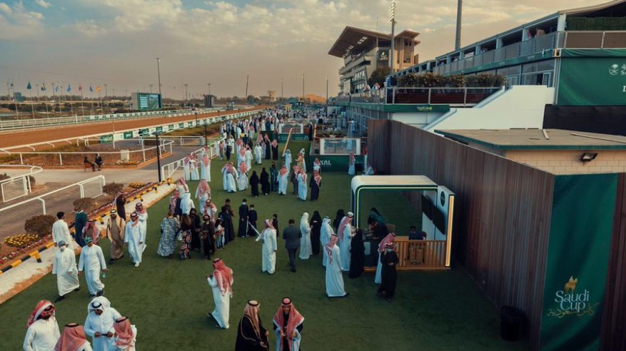 سُبل تبدأ نقل الخيل المشاركة بالنسخة الخامسة من كأس السعودية