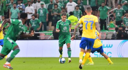 الـVar يلغي هدفًا لـ فيرمينيو أمام النصر