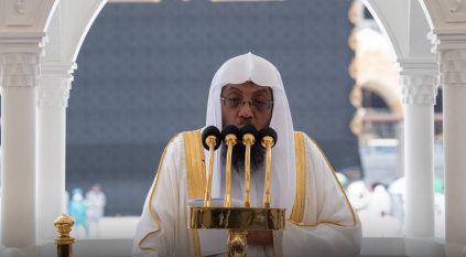 خطيب المسجد الحرام: خالفوا هواكم واجتهدوا في ضبط العادات بضوابط الشرع 