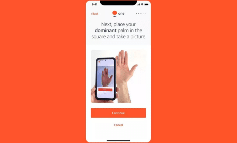 أمازون تطلق تطبيقًا لمسح راحة اليد عبر الهاتف