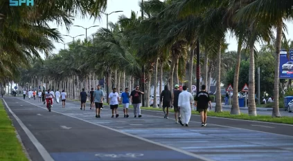 إقبال المواطنين على مماشي جدة خلال رمضان