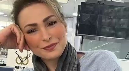 أمل حجازي بدون حجاب في مقطع مثير للجدل