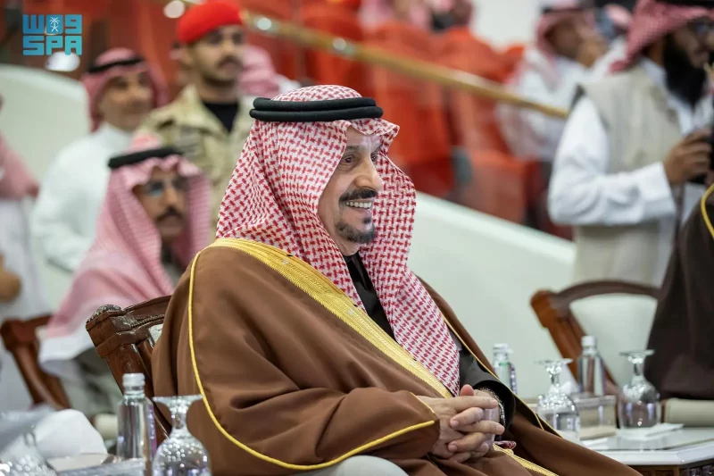 أمير الرياض يتوج الفائزين بسباقات الخيل السنوي على كأس المؤسس