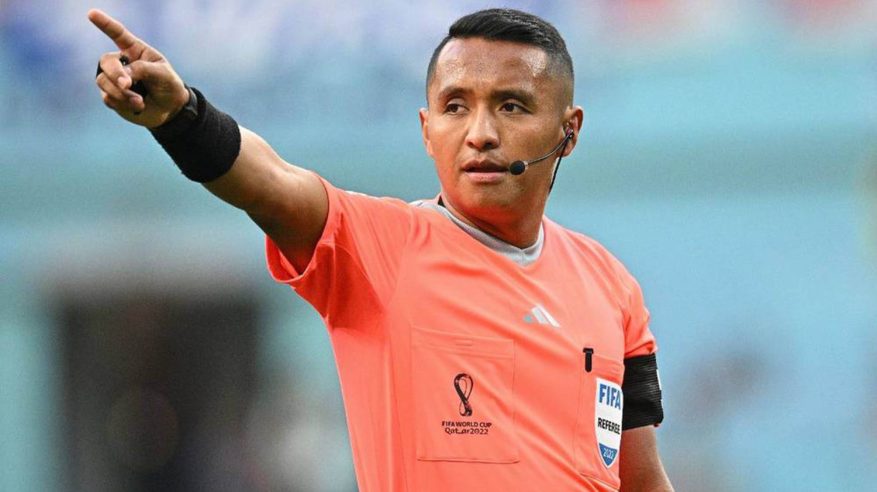 سلفادوري يقود كلاسيكو الهلال والاتحاد