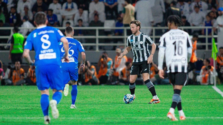 العويران يُشيد بـ الشباب رغم رباعية الهلال