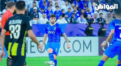 الهلال يضع قدمًا في نصف نهائي أبطال آسيا بثنائية في الاتحاد