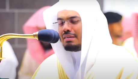الشيخ ياسر الدوسري يبكي ويبكي المصلين