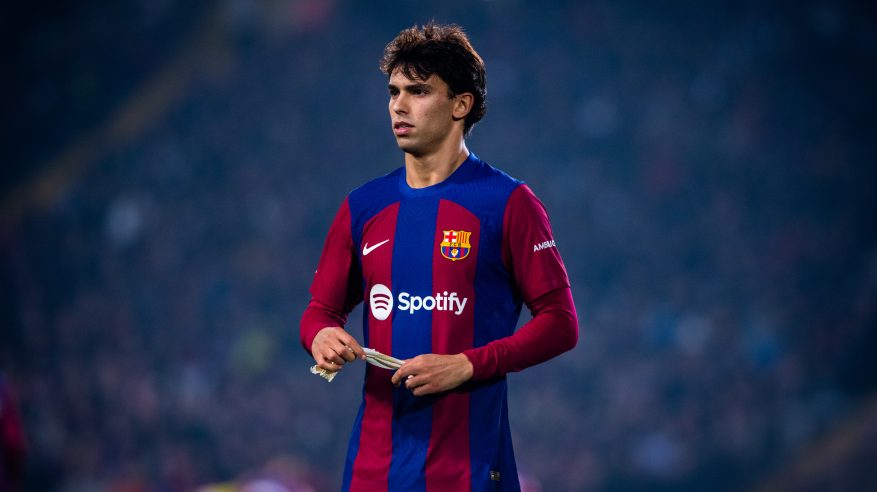 مدرب برشلونة يحسم مصير جواو فيليكس