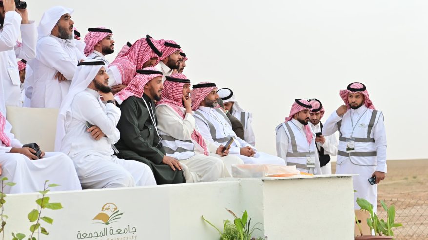 الإخبارية : رؤية هلال رمضان في مرصد سدير وبانتظار بيان المحكمة العليا