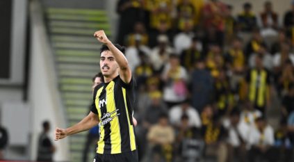 الاتحاد يتقدم على الأخدود بهدف في الشوط الأول