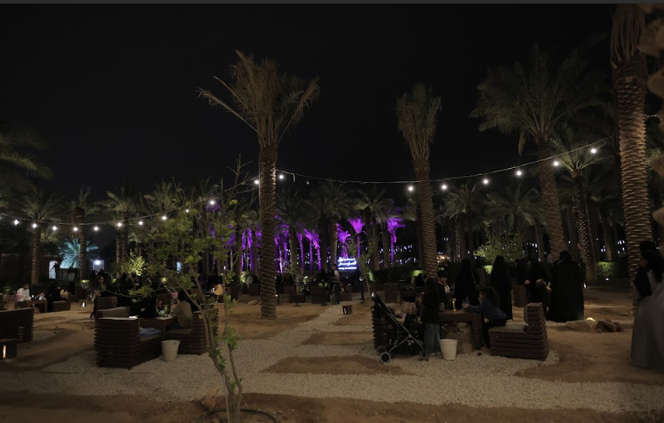 تمديد سوق الموسم في حي طريف بالدرعية والدخول مجانًا