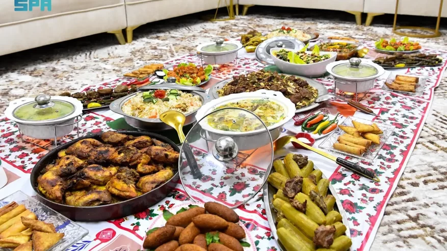أشهر الأطباق على مائدة إفطار السوريين في تبوك