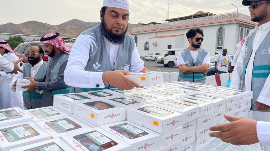 أمانة جدة تنفذ مبادرة إفطارك جود لتوزيع الوجبات على الصائمين
