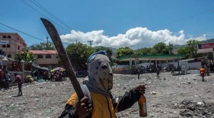 العصابات تشعل هايتي وتجبر رئيس الحكومة على الاستقالة