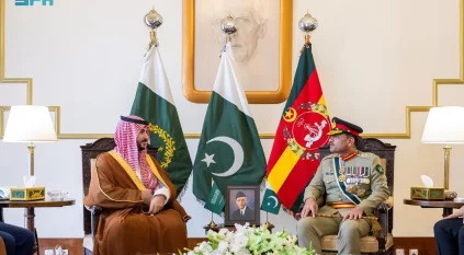 خالد بن سلمان يبحث مع قائد الجيش الباكستاني الشراكة الإستراتيجية الدفاعية