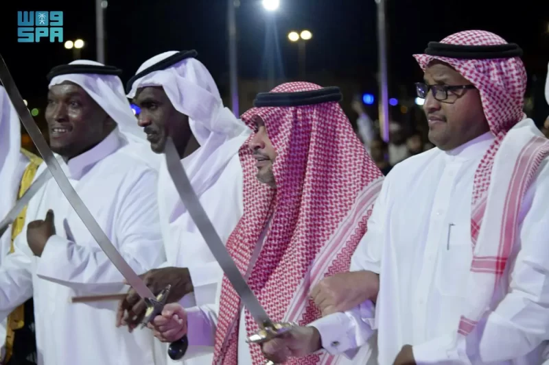 العرضة السعودية تزين احتفالات العيد بخيبر
