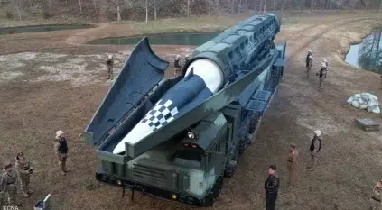 كوريا الشمالية تطلق بنجاح صاروخ هواسونغ-16 بي الأسرع من الصوت