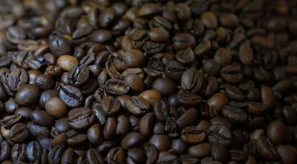 تداولات القهوة العربية تصل لأعلى مستوياتها عقب ارتفاعات الكاكاو الجنونية