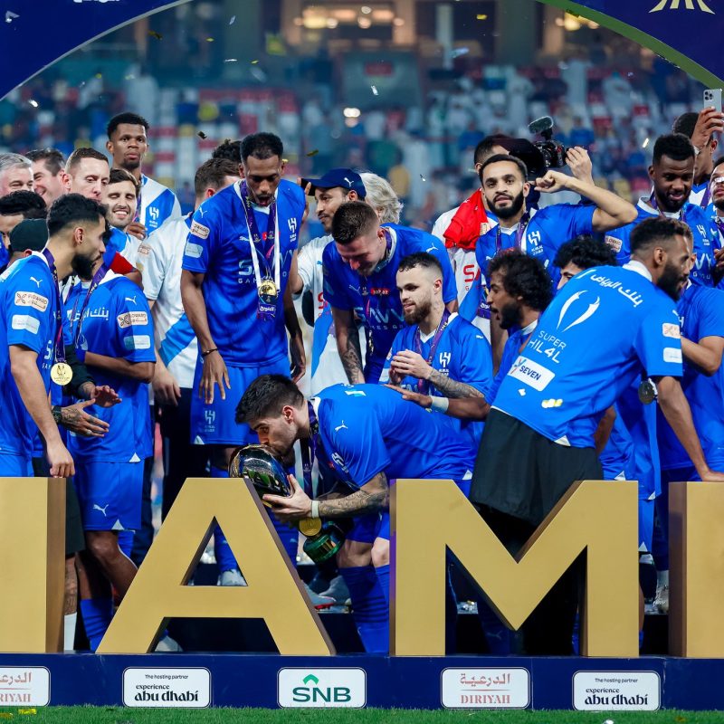 تتويج الهلال بـ كأس الدرعية لـ السوبر السعودي