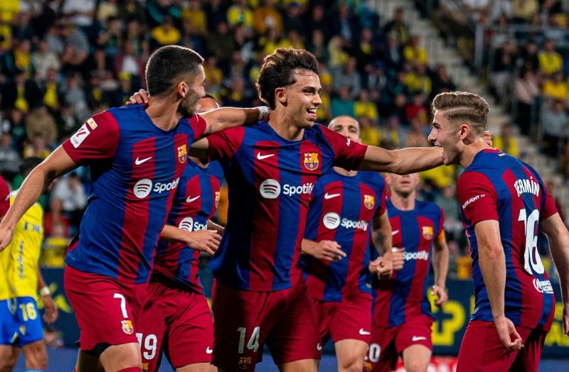 برشلونة وقاديش - جواو فيليكس