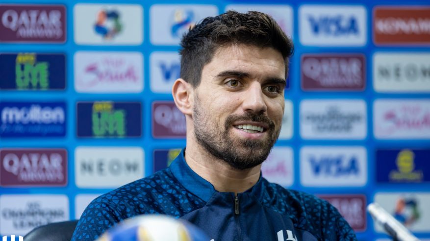 روبن نيفيز يفتتح التسجيل لـ الهلال ضد العين