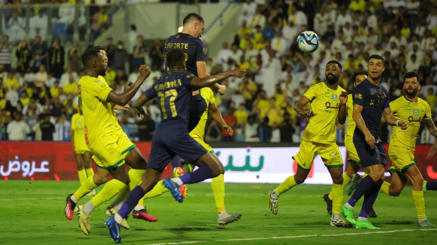 إيطالي يدير مباراة النصر والخليج