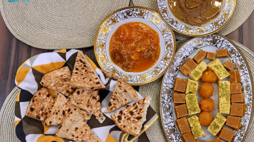 أهالي جدة يستقبلون المهنئين بالعيد بالحلويات فما أبرزها؟ 