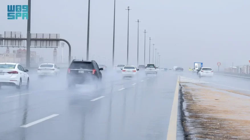 لقطات من أمطار الرياض الصباحية