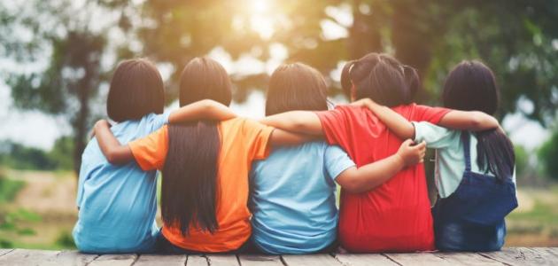 10 أسئلة صعبة للأصدقاء مع الإجابات