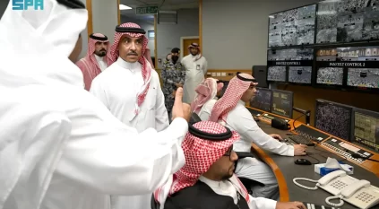 وزير الإعلام يتفقد مقرات الإذاعة والتلفزيون في المسجد الحرام