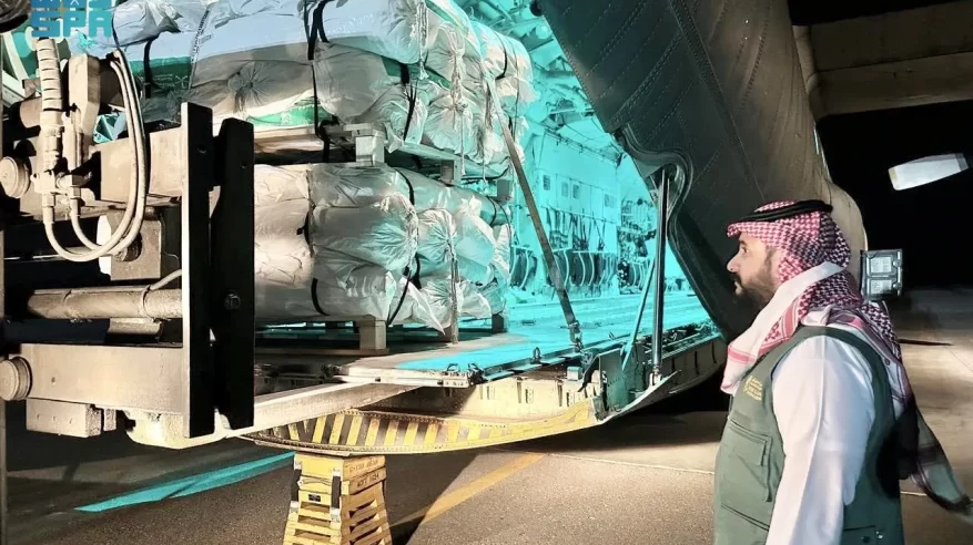 وصول الطائرة الإغاثية السعودية الـ 79 لإغاثة الشعب الفلسطيني في قطاع غزة
