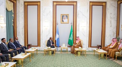 ولي العهد يستقبل رئيس الصومال في قصر الصفا بمكة