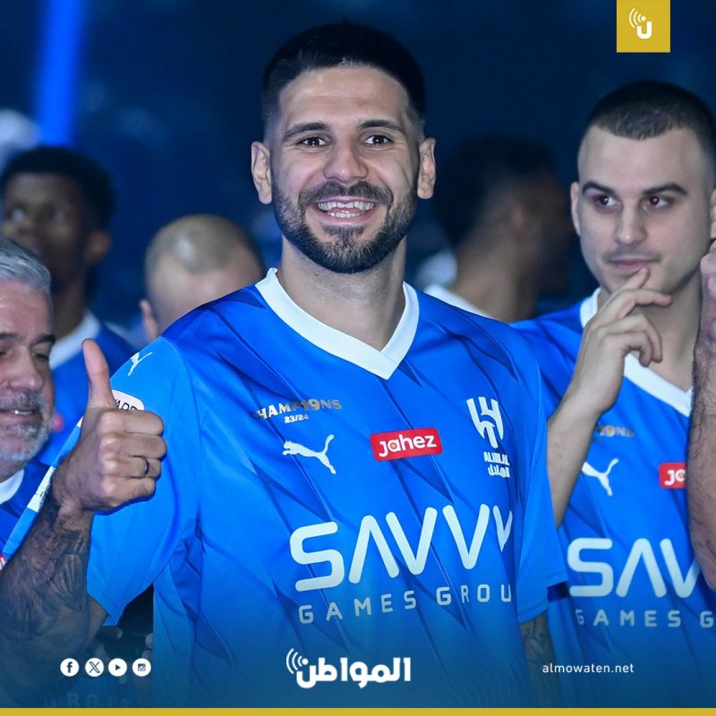 - حفل تتويج الهلال بـ دوري روشن
