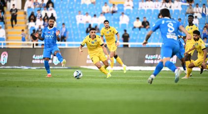 الهلال يتفوق على التعاون في الشوط الأول بهدف ميتروفيتش