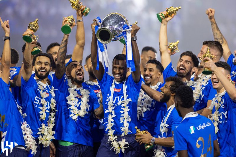 تتويج الهلال - دوري روشن - ملعب المملكة آرينا