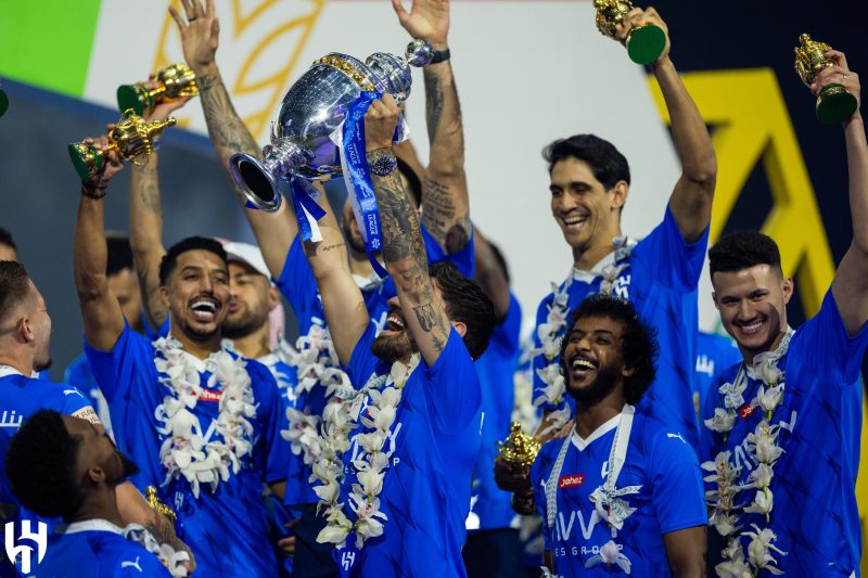 تتويج الهلال - دوري روشن - ملعب المملكة آرينا