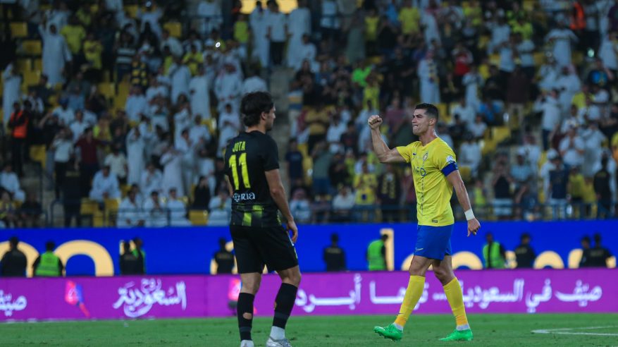 النصر يتفوق على الاتحاد بهدف في الشوط الأول