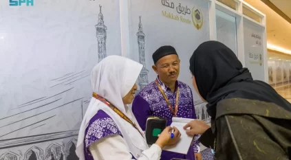 مبادرة طريق مكة تقدم خدمات نوعية وتقنية سريعة لحجاج سورابايا في إندونيسيا