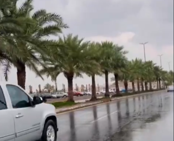 مشاهد لبداية الحالة المطرية على المدينة المنورة