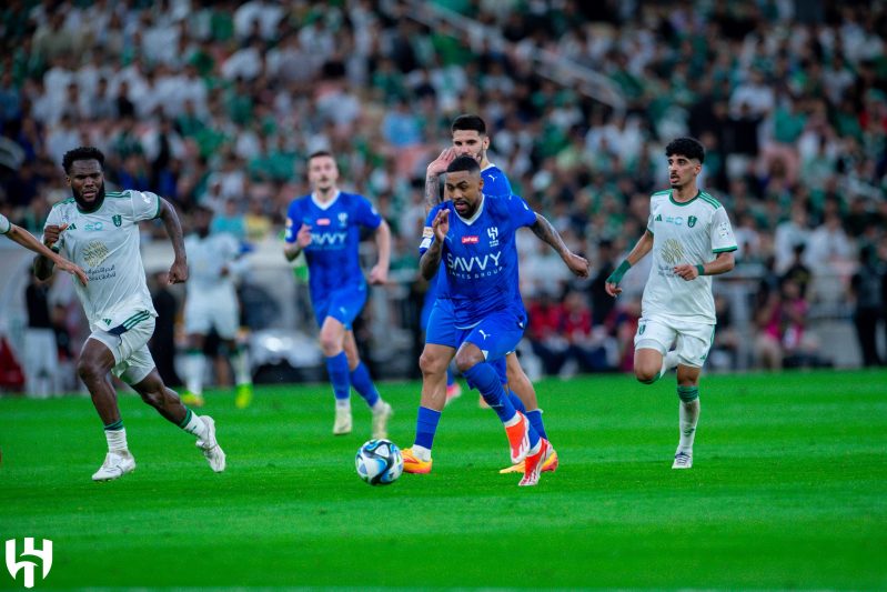 الأهلي ضد الهلال