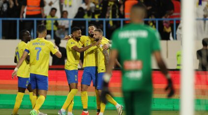 النصر يخطف فوزًا قاتلًا ضد الأخدود